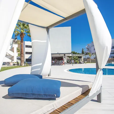 Madison Boutique, 2*